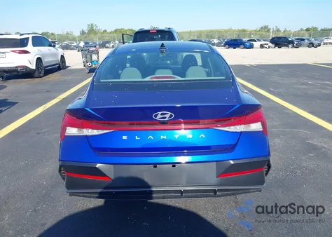 2024 Hyundai Elantra Sel z USA, uszkodzony, nr VIN KMHLS4DG6RU815603